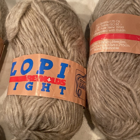 NWT & Vintage 8 Skeins Lopi Light & Dalegarn light tan Wool - Picture 2 of 6